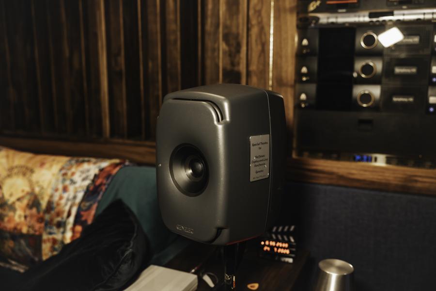 Surround monitoring